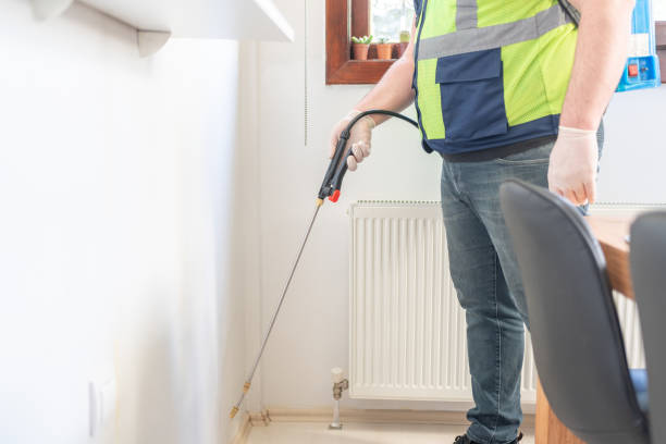 Best Residential Pest Control  in West Allis, WI